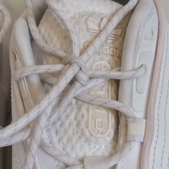 Adidas Ozelia White and Pink Lace Up GW1499 Women's Size 7 Preowned Condition - Picture 6 of 12